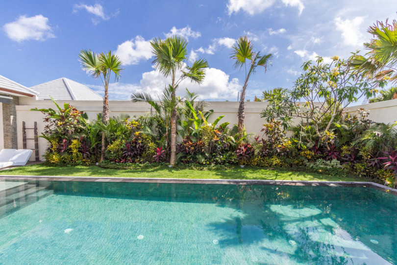 Popoln vodnik za najem vaše ekskluzivne počitniške vile v Seminyaku z zasebnim bazenom in polnim osebjem, Bali Villa 1156