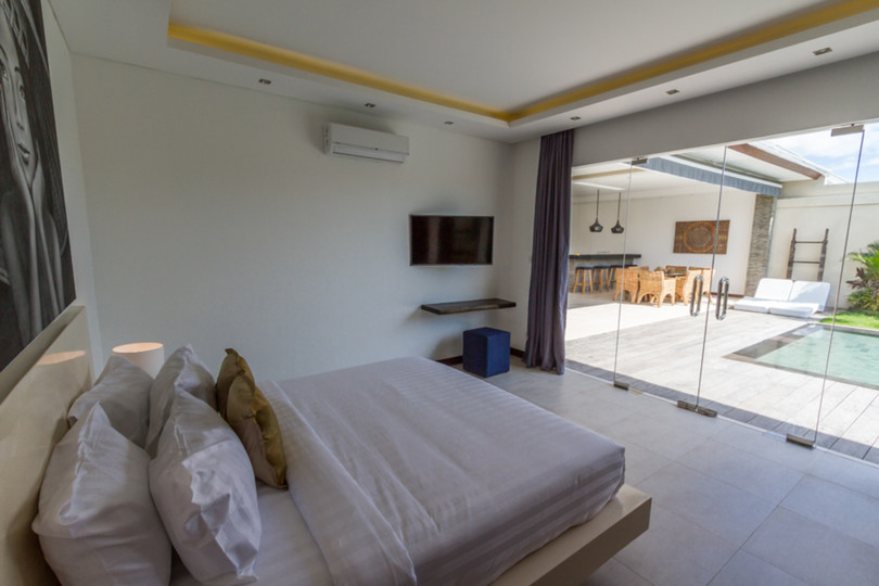 Popoln vodnik za najem vaše ekskluzivne počitniške vile v Seminyaku z zasebnim bazenom in polnim osebjem, Bali Villa 1156