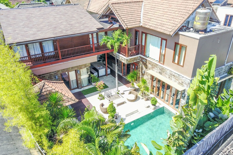 Predstavljajte si, da vaša družina najame luksuzno počitniško vilo s 5 spalnicami blizu glavnih znamenitosti Seminyaka, Bali Villa 1167
