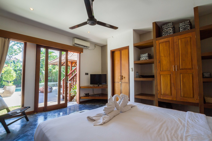 Predstavljajte si, da vaša družina najame luksuzno počitniško vilo s 5 spalnicami blizu glavnih znamenitosti Seminyaka, Bali Villa 1167