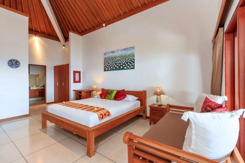 Uživanje na počitnicah v luksuzni vili s 5 zvezdicami v Candidasi, za manj kot hotel, Villa Bali 2002
