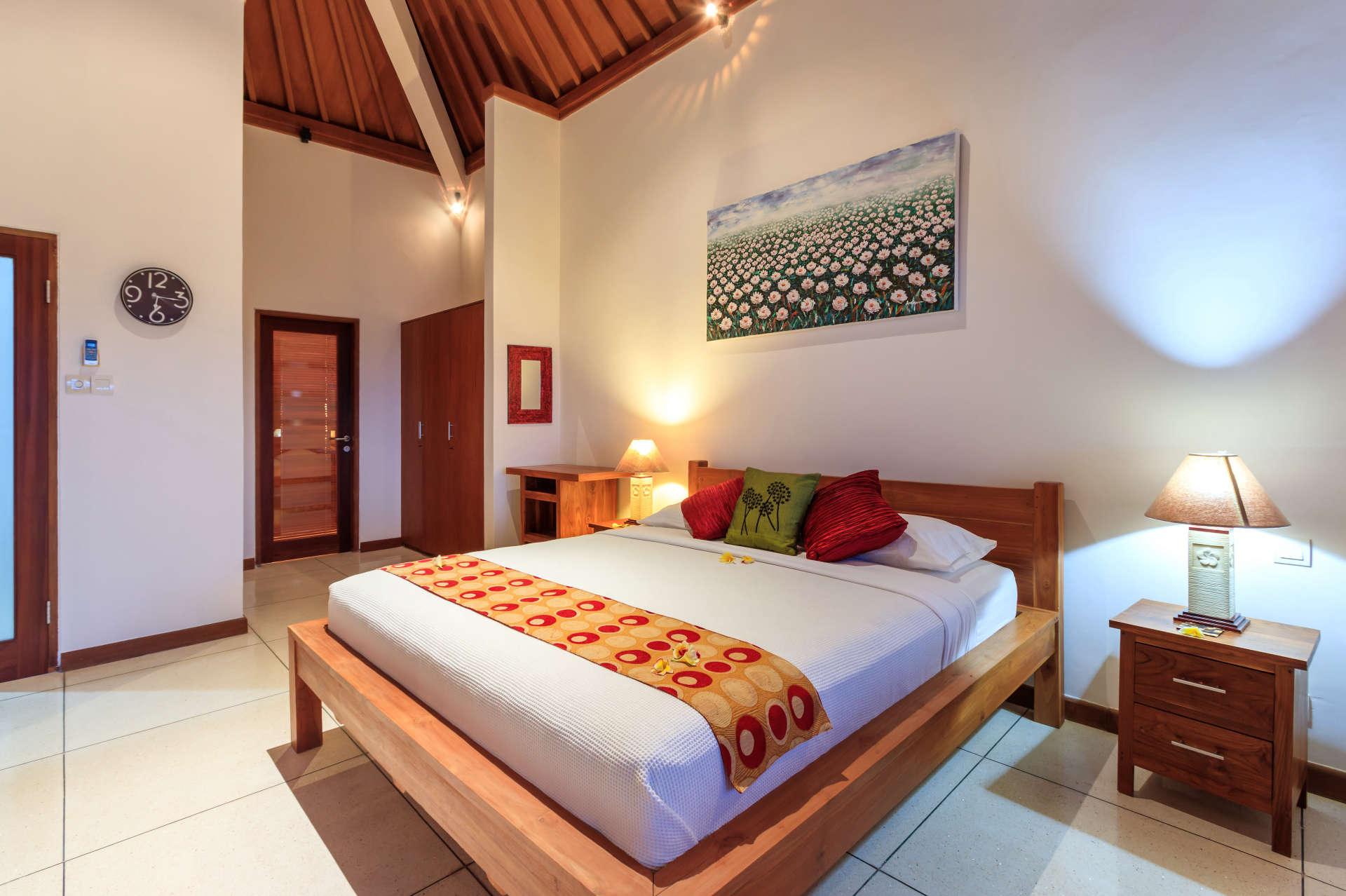 Uživanje na počitnicah v luksuzni vili s 5 zvezdicami v Candidasi, za manj kot hotel, Villa Bali 2002