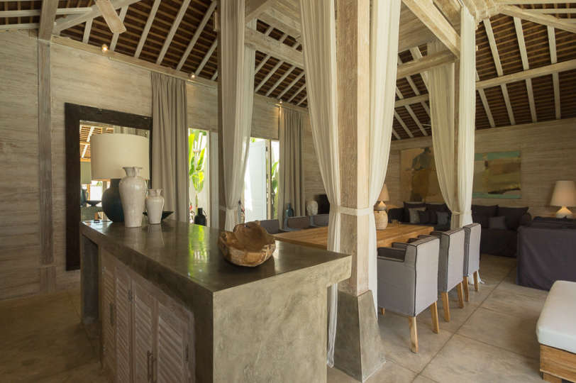 Čudovita počitniška vila s 5 zvezdicami na vrhunski lokaciji v Kerobokanu, rezervirajte zgodaj, da zagotovite svoje datume, Villa Bali 2006