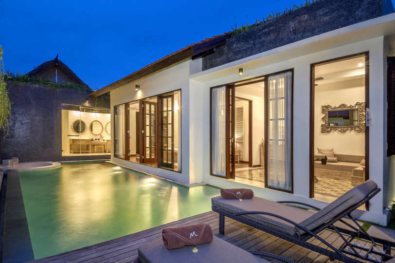 Popoln vodnik za najem vaše ekskluzivne počitniške vile v Umalasu z zasebnim bazenom in polnim osebjem, Villa Bali 2009