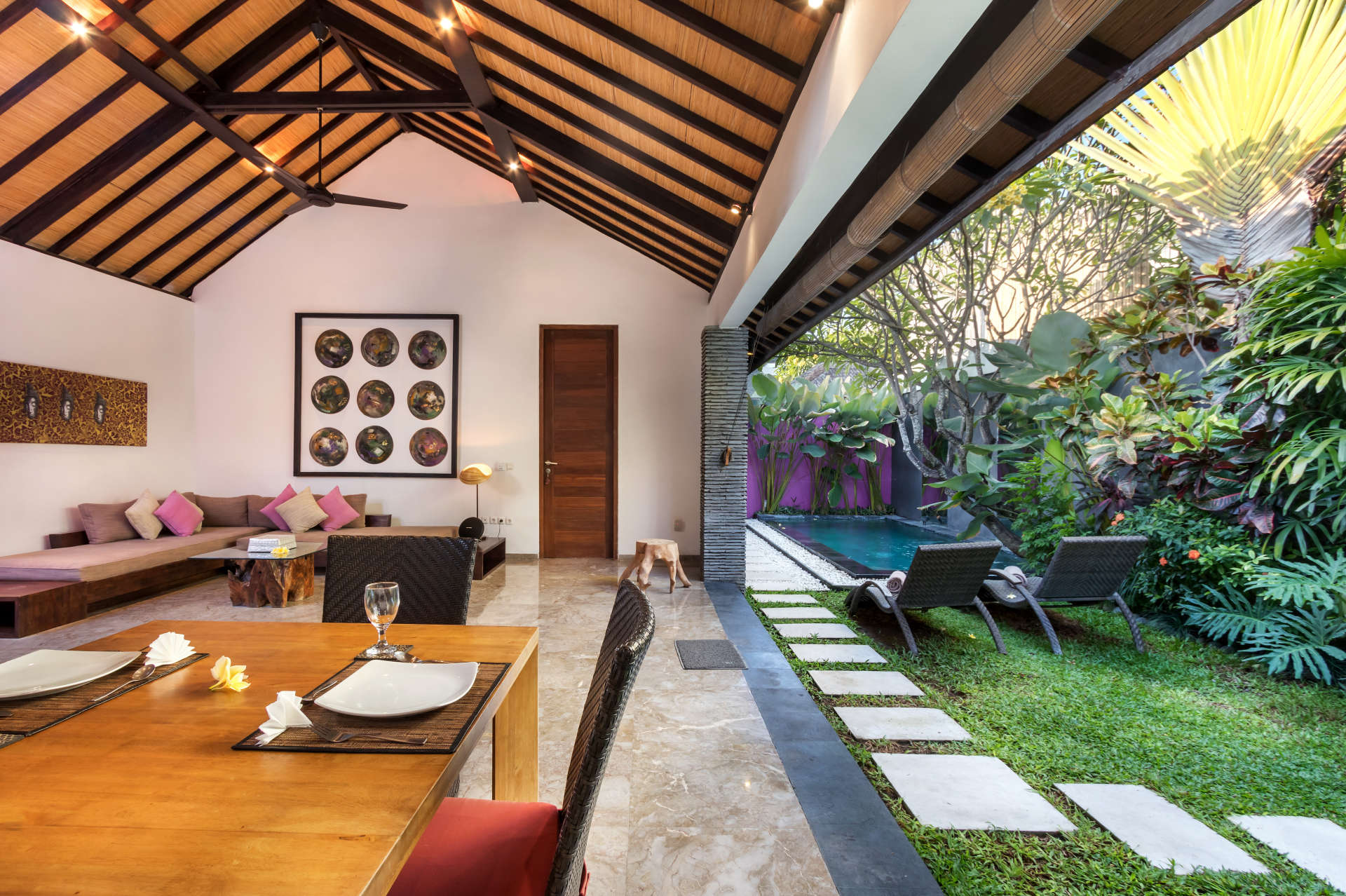 Všeč vam bo ta luksuzna počitniška vila z 1 spalnico v Seminyaku z zasebnim bazenom, Villa Bali 2011