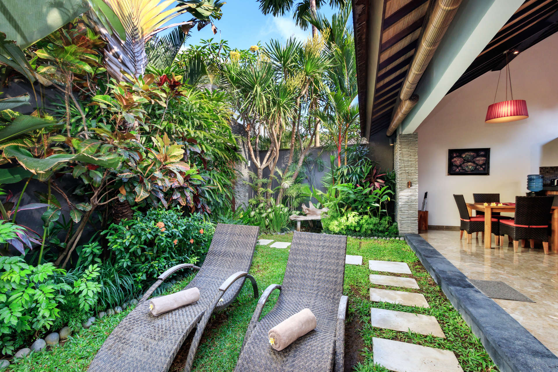 Všeč vam bo ta luksuzna počitniška vila z 1 spalnico v Seminyaku z zasebnim bazenom, Villa Bali 2011