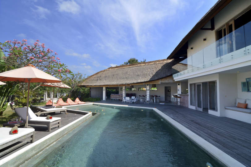 Najem lastne zasebne vile s 5 zvezdicami po najboljši ceni v Canggu, Villa Bali 2018