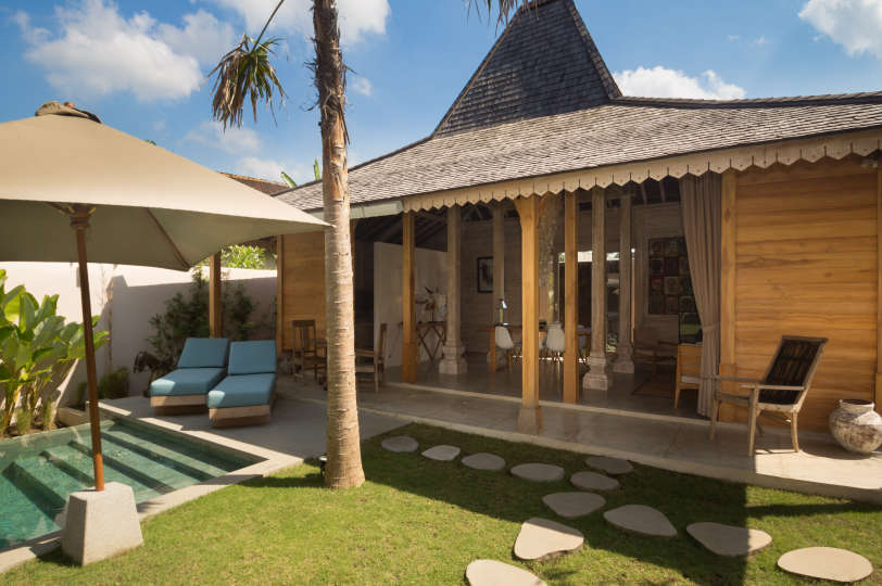 Popoln vodnik za najem vaše ekskluzivne počitniške vile v Kerobokanu z zasebnim bazenom in polnim osebjem, Villa Bali 2019