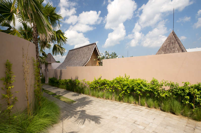 Popoln vodnik za najem vaše ekskluzivne počitniške vile v Kerobokanu z zasebnim bazenom in polnim osebjem, Villa Bali 2019