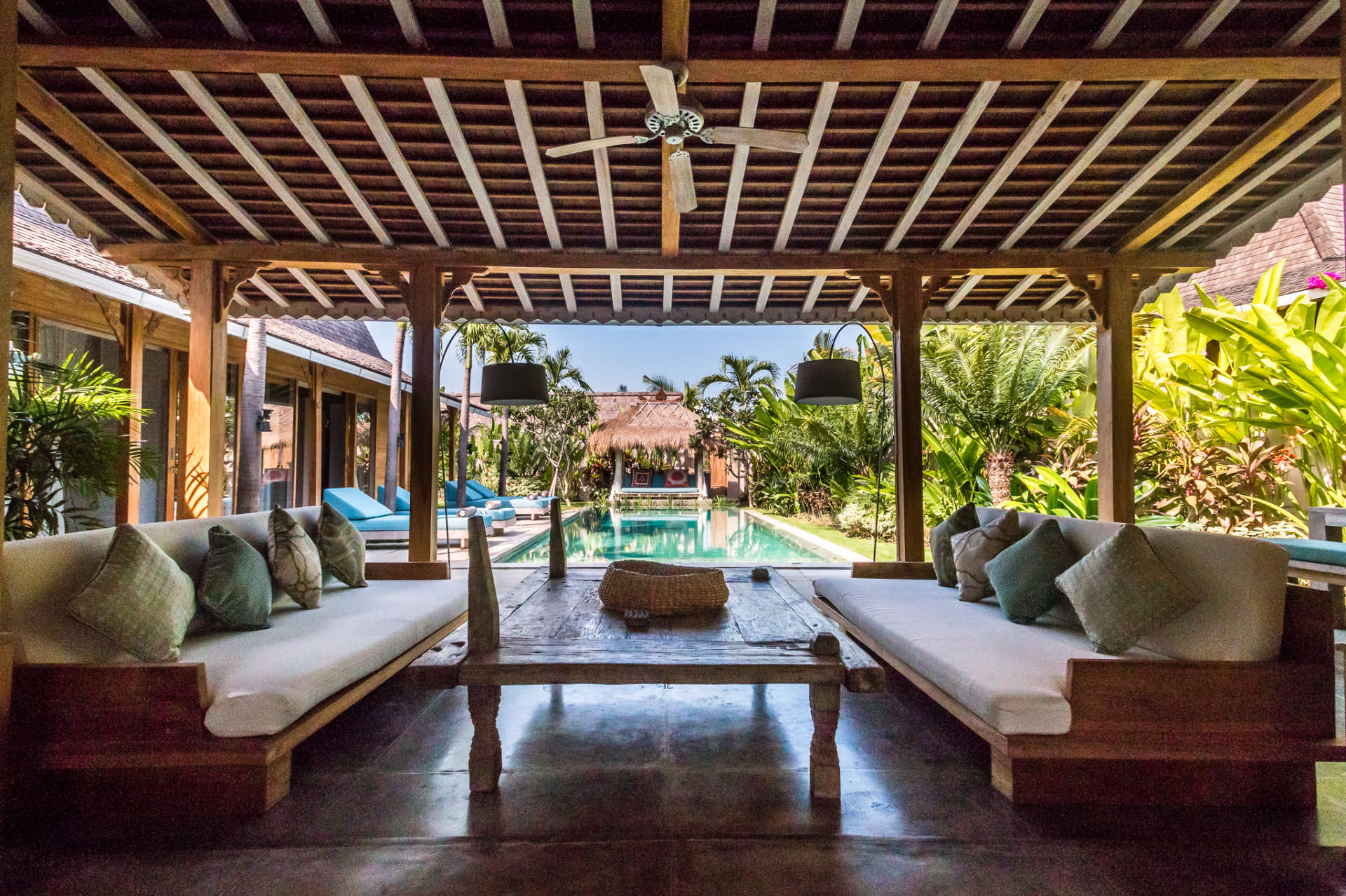 Luksuzna vila z 12 spalnicami in zasebnim bazenom, vila Bali 2027