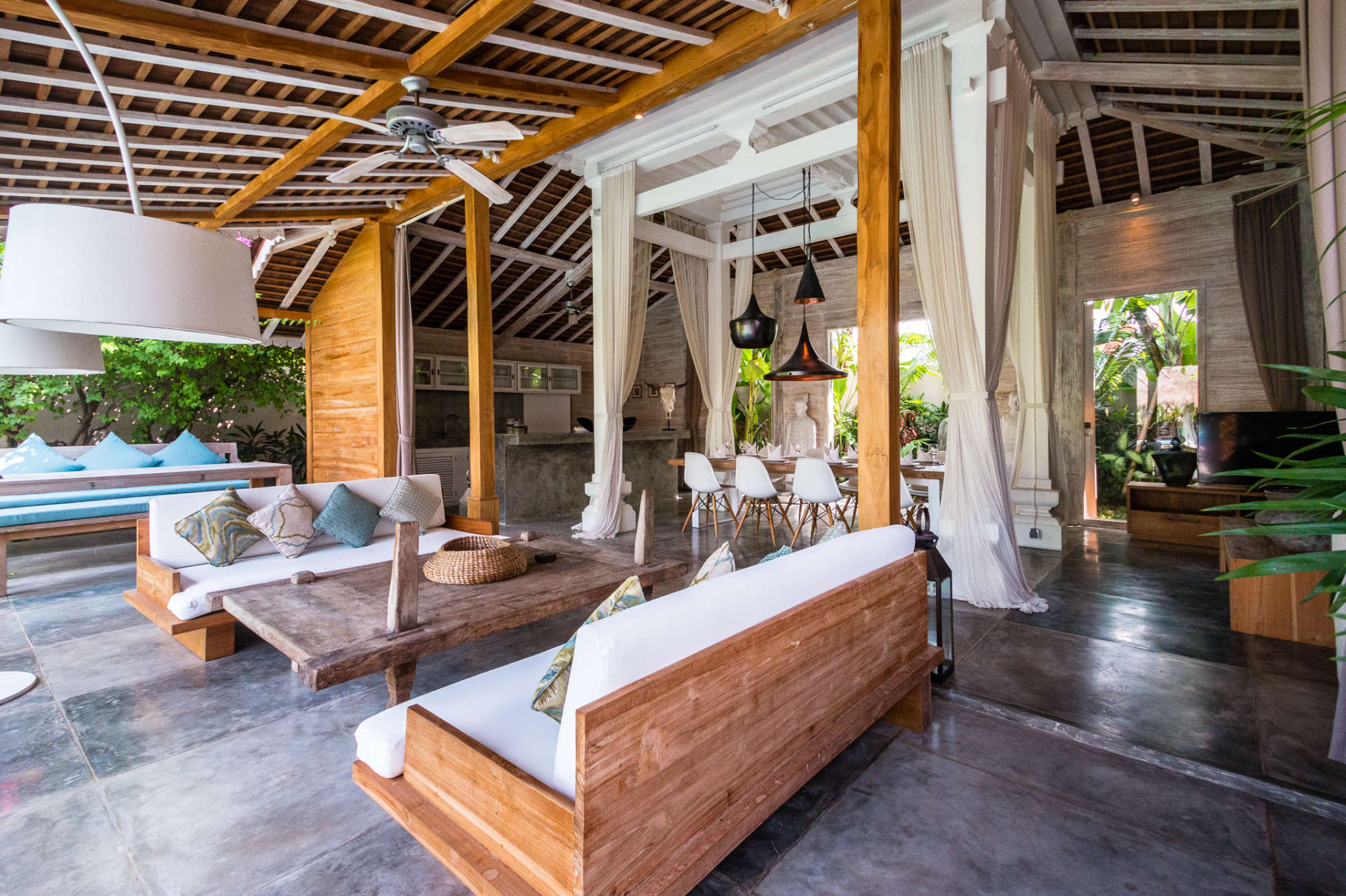 Luksuzna vila z 12 spalnicami in zasebnim bazenom, vila Bali 2027