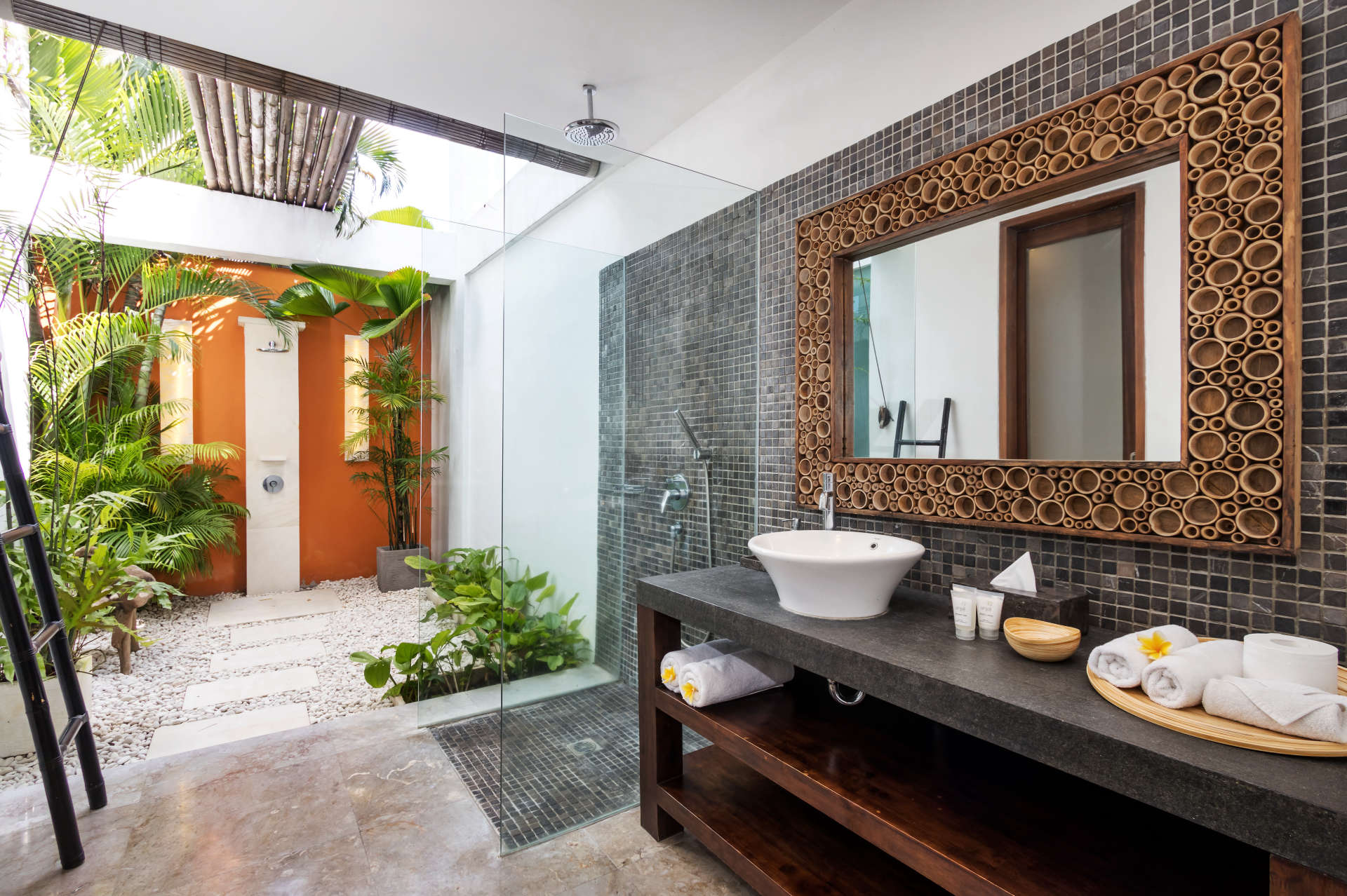 Čudovita vila z zasebnim bazenom, Bali Villa 2028