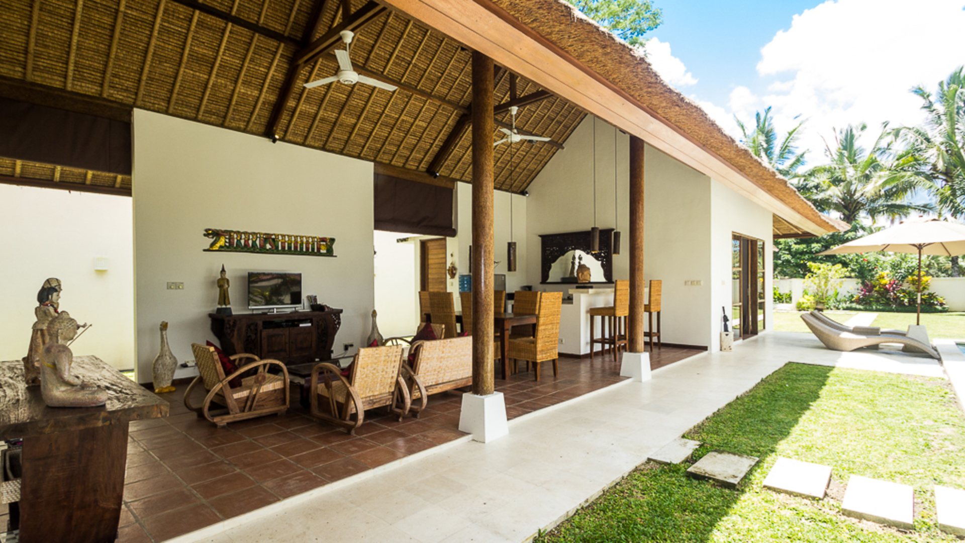 Čudovita počitniška vila s 5 zvezdicami na vrhunski lokaciji v Ubudu, rezervirajte zgodaj, da zagotovite svoje datume, Villa Bali 2036