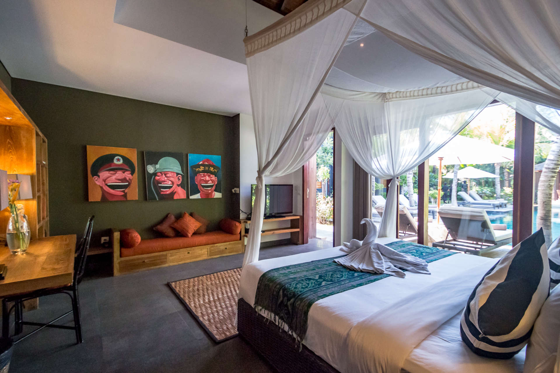 Kako najeti lastno zasebno luksuzno počitniško vilo v Seminyaku za manj kot osnovni hotel, Villa Bali 2040