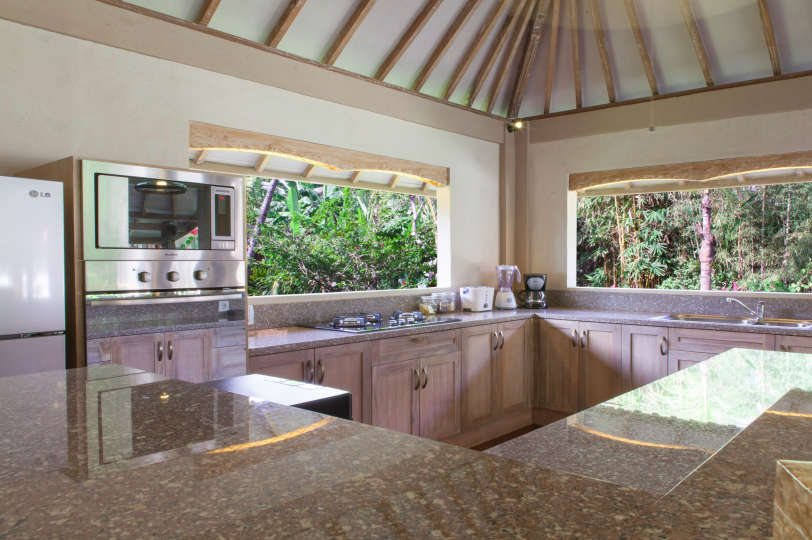 Vila s 5 zvezdicami za najem na Baliju, Bali Villa 2047