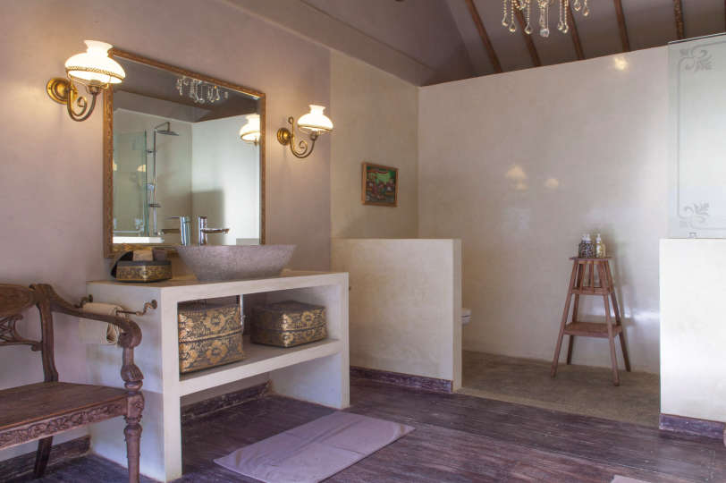 Vila s 5 zvezdicami za najem na Baliju, Bali Villa 2047