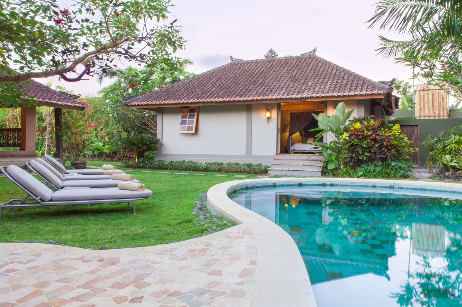 Vila s 5 zvezdicami za najem na Baliju, Bali Villa 2047