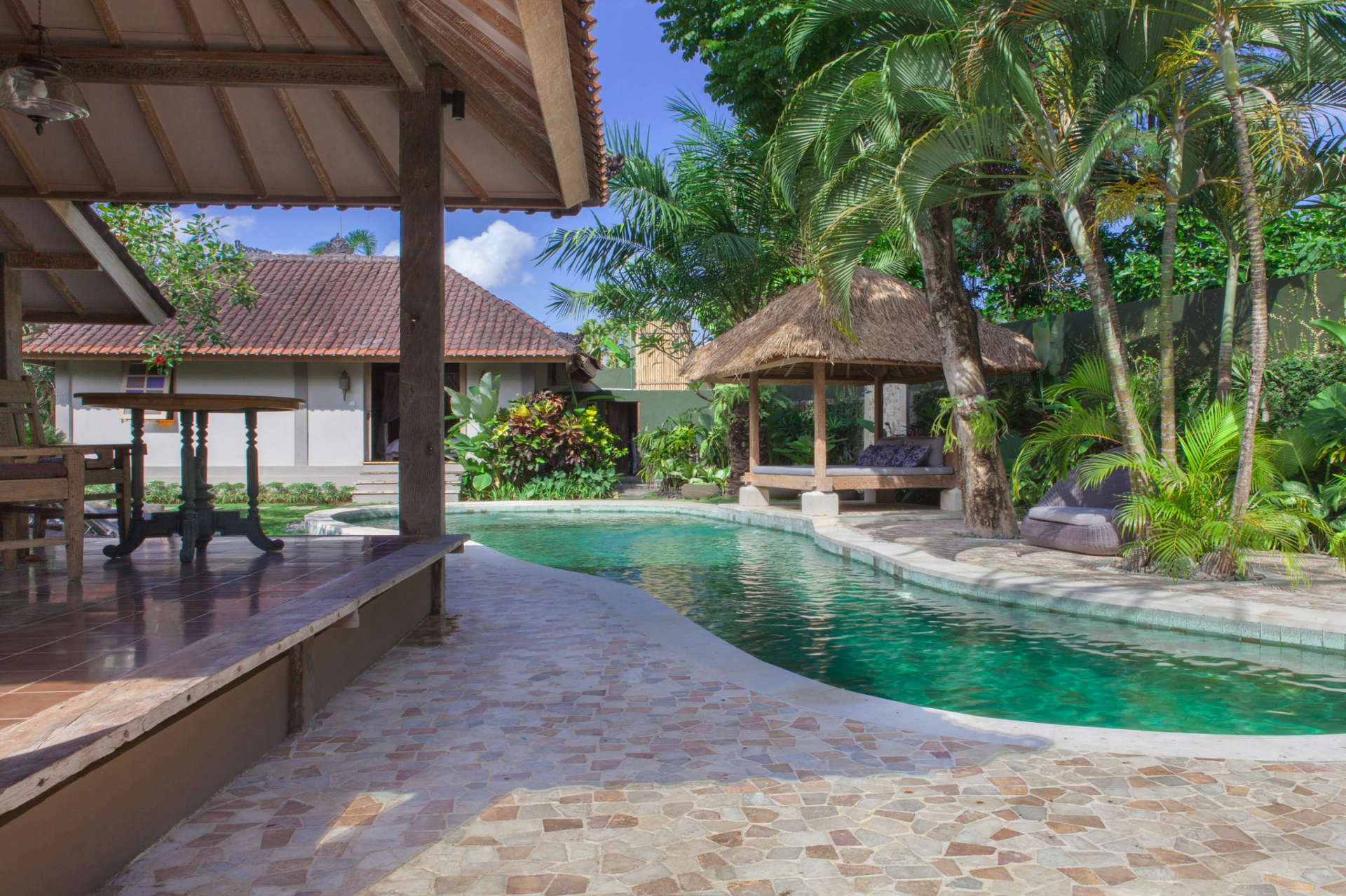 Vila s 5 zvezdicami za najem na Baliju, Bali Villa 2047