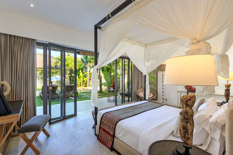 Luksuzna vila s 5 spalnicami in zasebnim bazenom, Bali Villa 2055