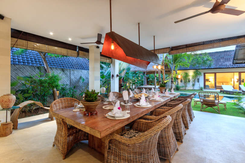 Luksuzna vila s 5 spalnicami in zasebnim bazenom, Bali Villa 2055