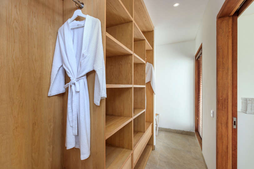 Luksuzna vila s 5 spalnicami in zasebnim bazenom, Bali Villa 2055