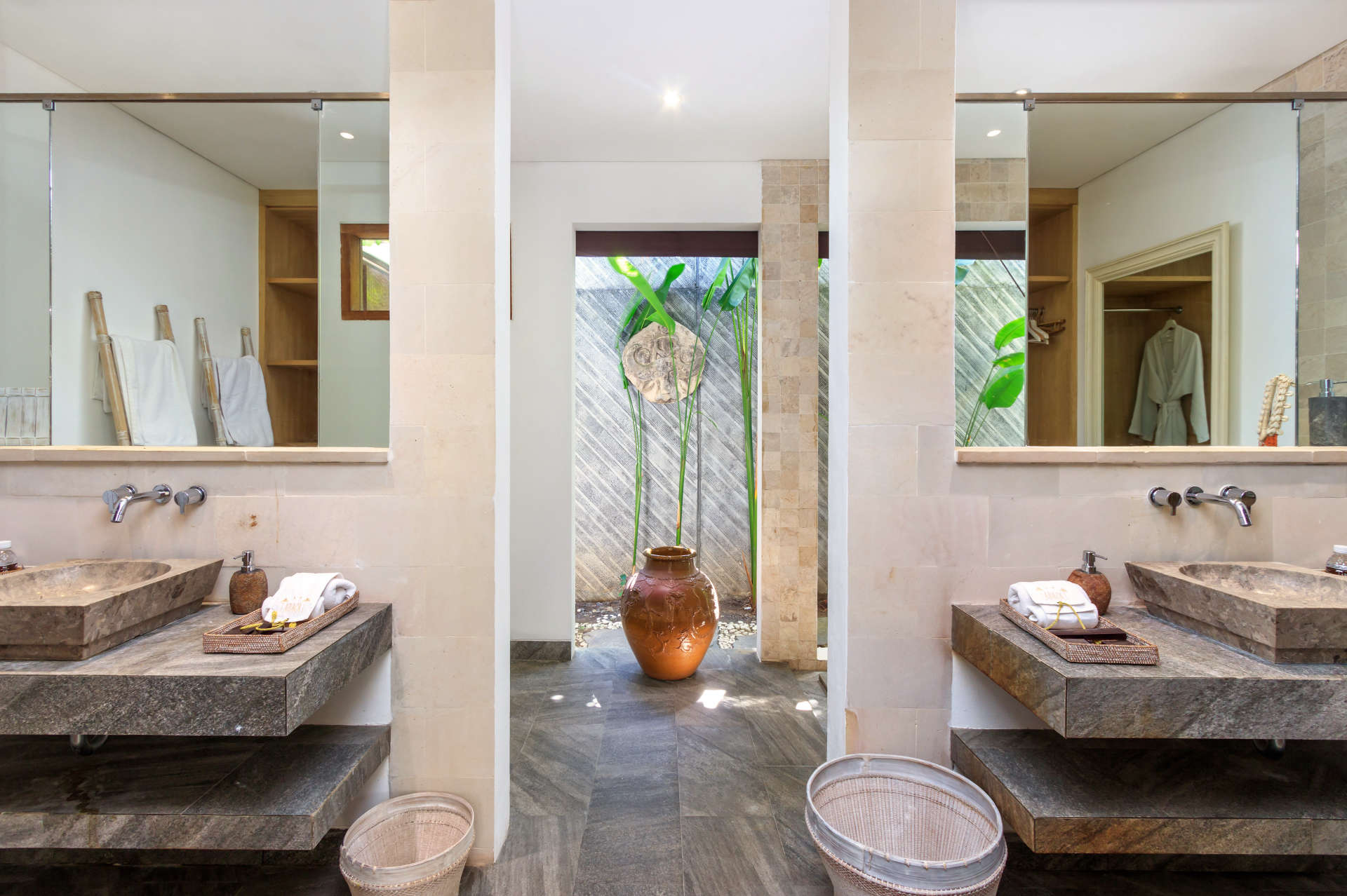 Luksuzna vila s 5 spalnicami in zasebnim bazenom, Bali Villa 2055