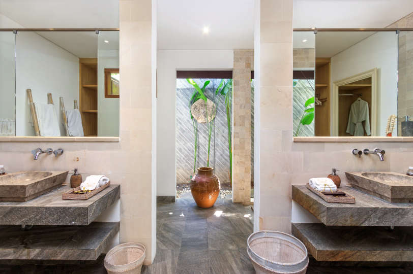 Luksuzna vila s 5 spalnicami in zasebnim bazenom, Bali Villa 2055