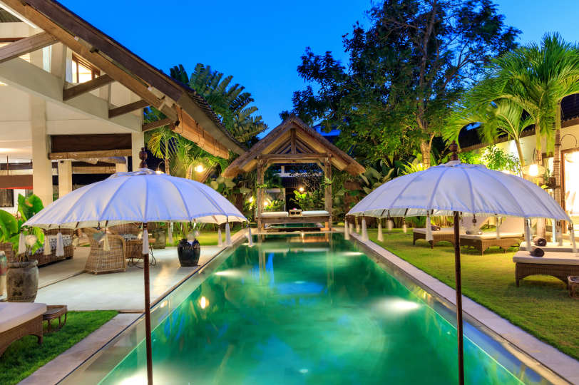 Luksuzna vila s 5 spalnicami in zasebnim bazenom, Bali Villa 2055