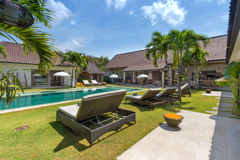 Vila s 5 zvezdicami na Baliju, le nekaj minut od plaže, Bali Villa 2056