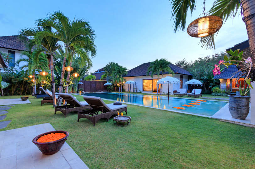 Vila s 5 zvezdicami na Baliju, le nekaj minut od plaže, Bali Villa 2056