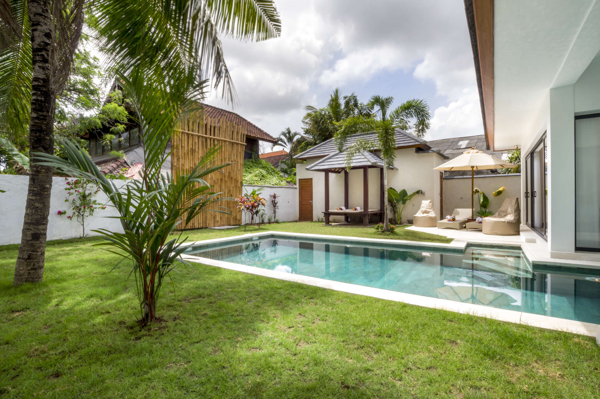 Najemite luksuzno vilo na Baliju blizu plaže, Bali Villa 2057