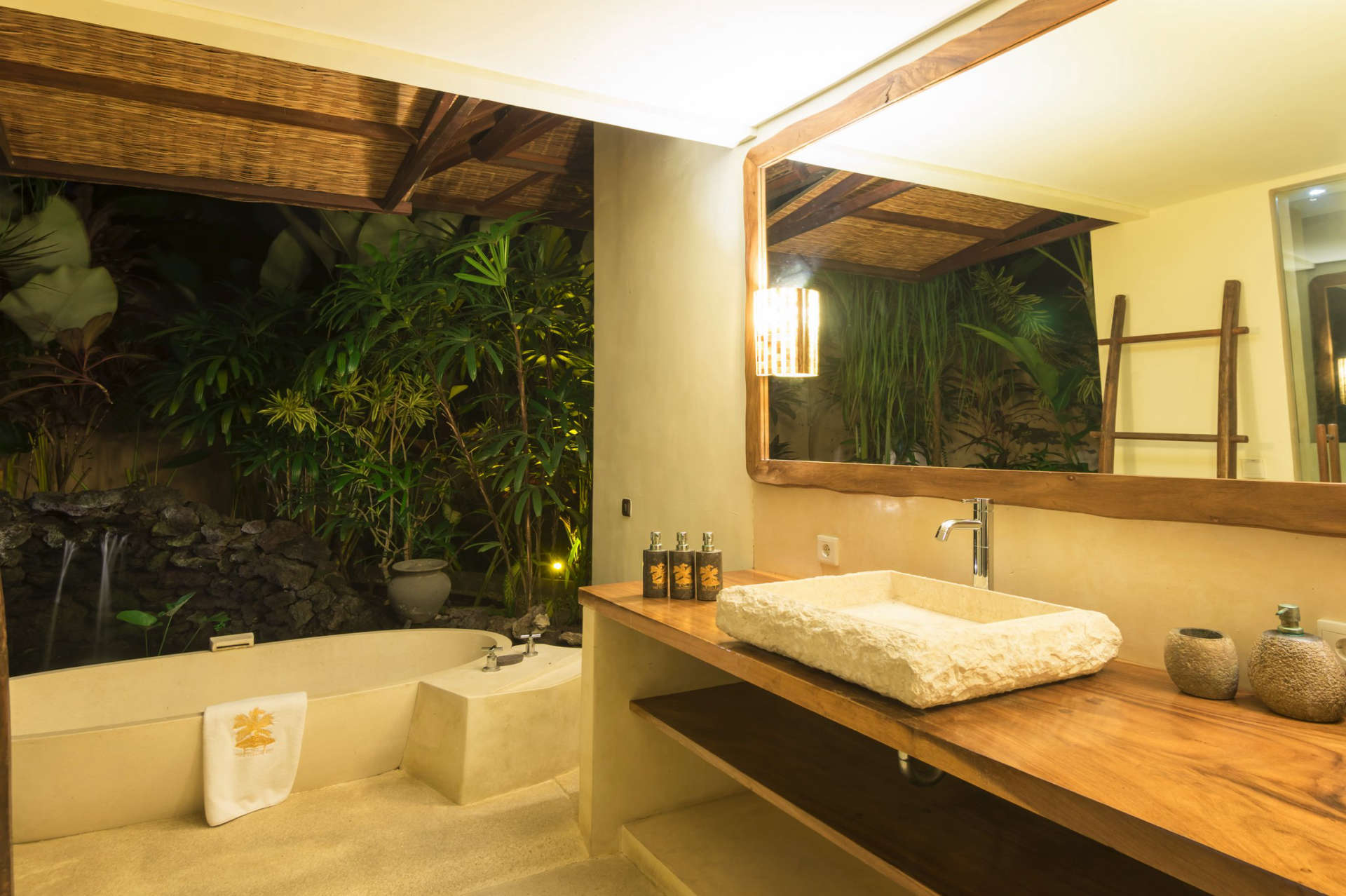 Vila s 5 zvezdicami na Baliju, nekaj minut od plaže, Bali Villa 2064