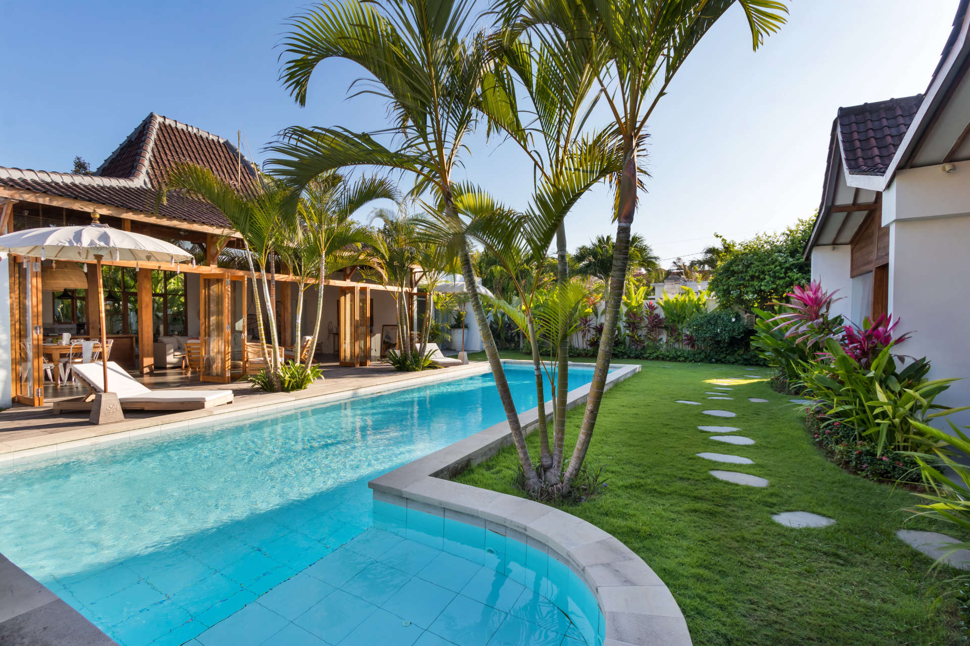 Luksuzna vila s 4 spalnicami in zasebnim bazenom, Bali Villa 2067