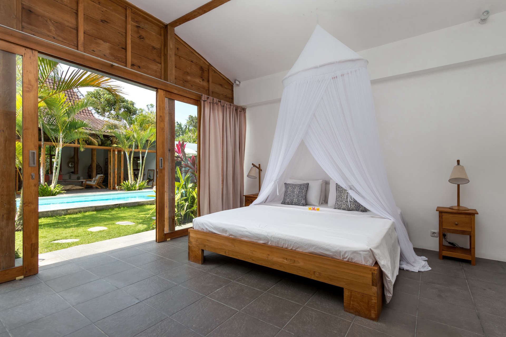 Luksuzna vila s 4 spalnicami in zasebnim bazenom, Bali Villa 2067