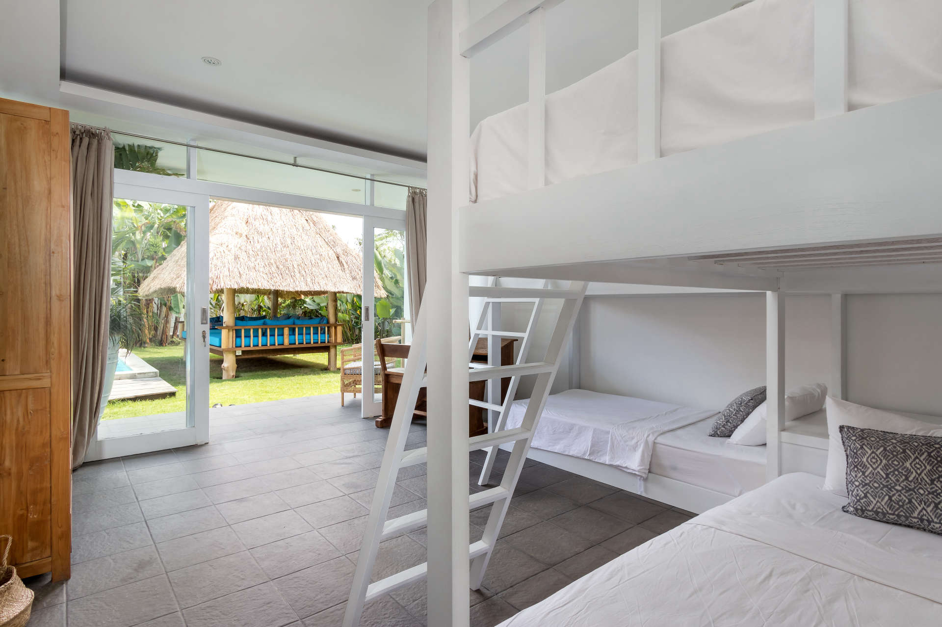Luksuzna vila s 4 spalnicami in zasebnim bazenom, Bali Villa 2067
