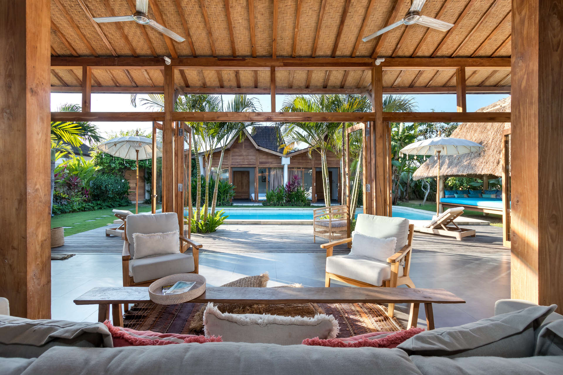 Luksuzna vila s 4 spalnicami in zasebnim bazenom, Bali Villa 2067