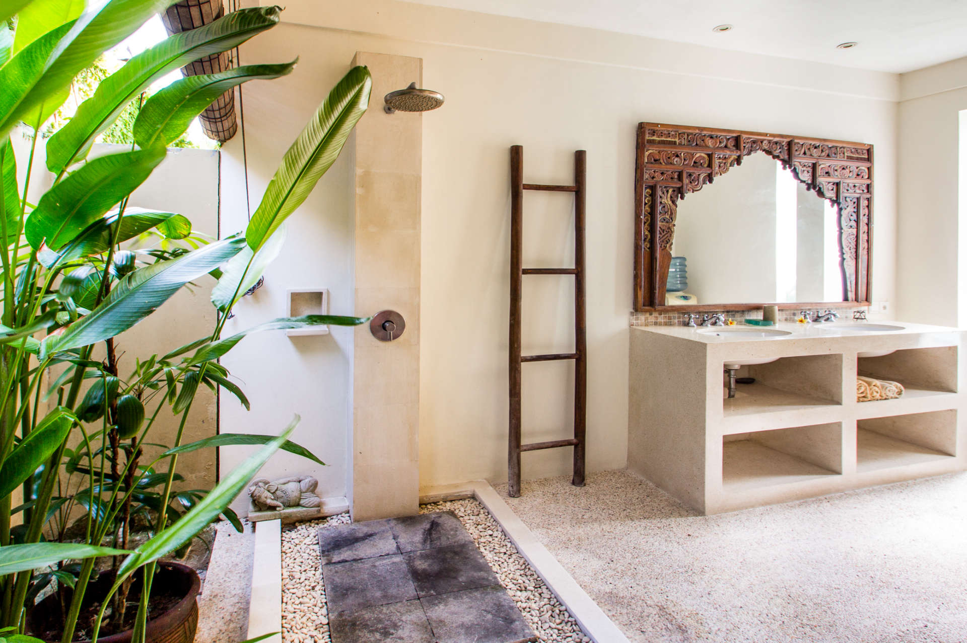 Najemite luksuzno vilo na Baliju blizu plaže, Bali Villa 2074