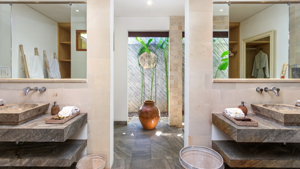 5-zvezdična vila za najem na Baliju, Bali Villa 2084
