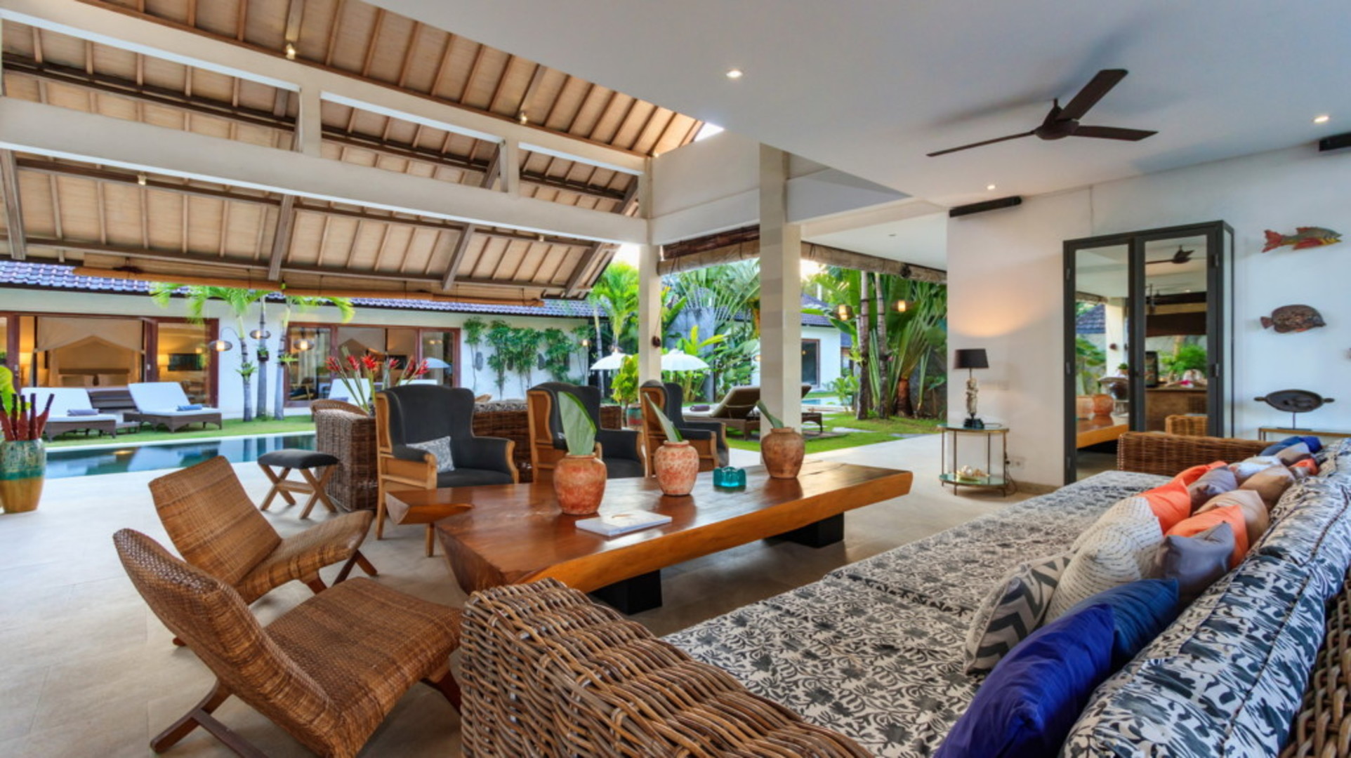 5-zvezdična vila za najem na Baliju, Bali Villa 2084