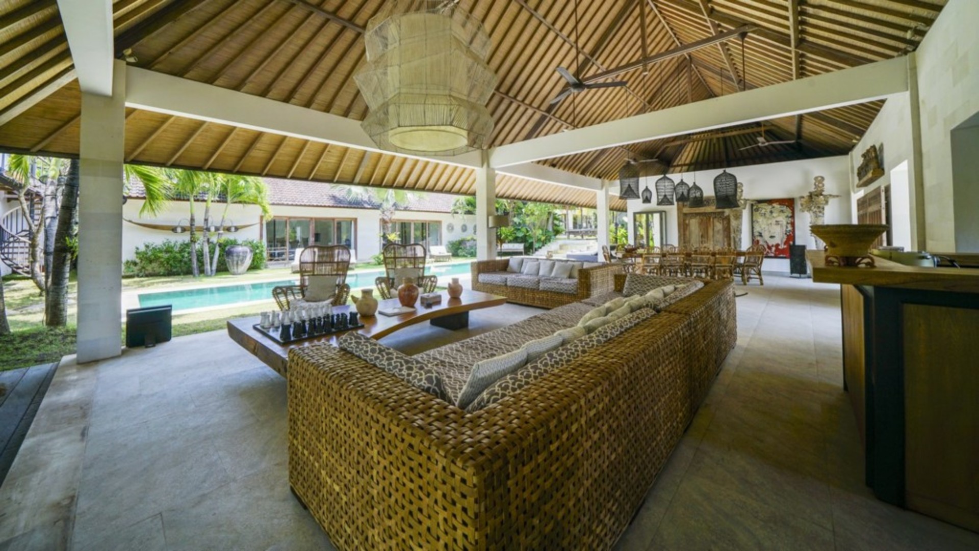 5-zvezdična vila za najem na Baliju, Bali Villa 2084