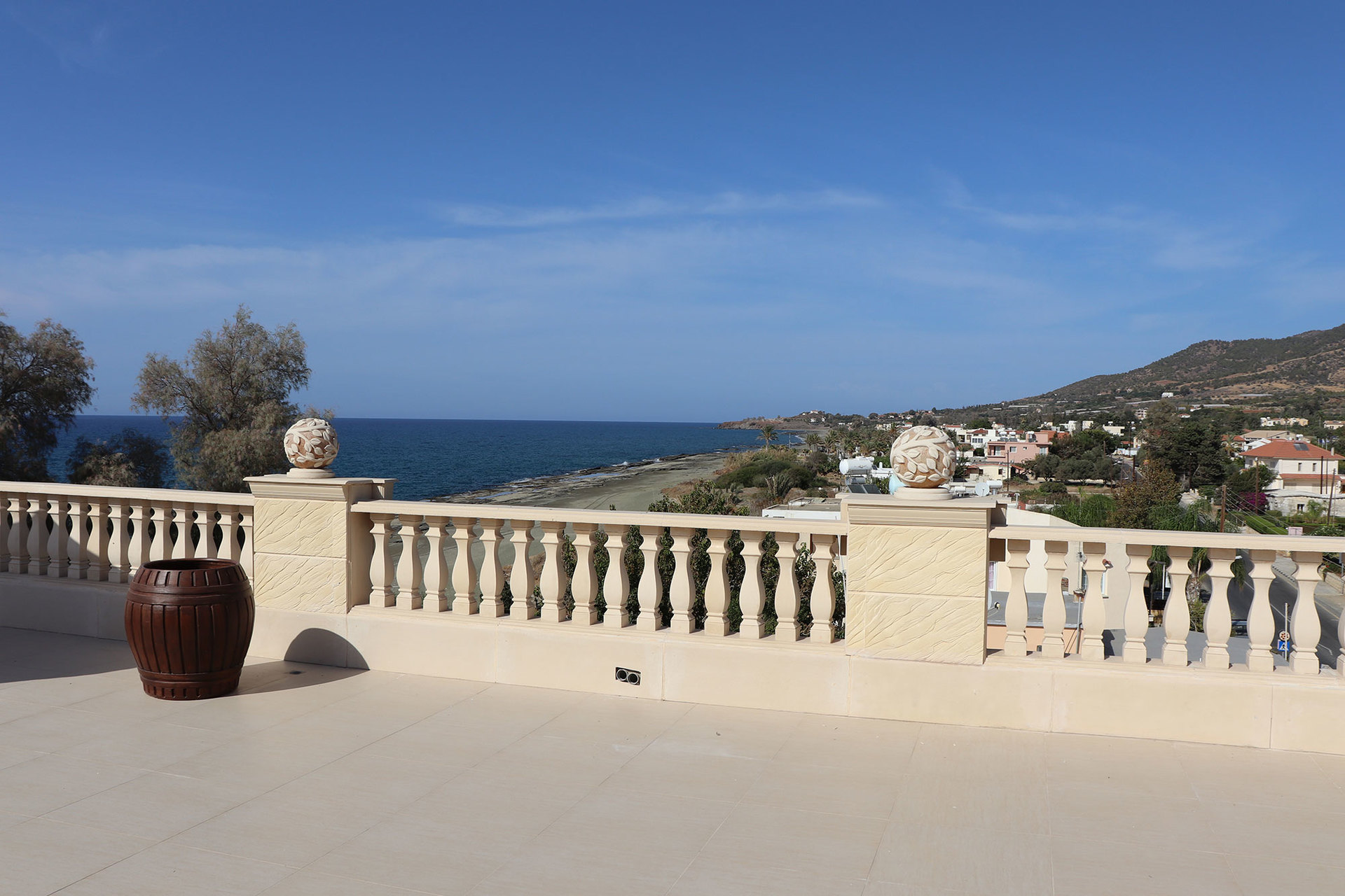 Predstavljajte si, da najamete lastno zasebno ciprsko vilo s 5 zvezdicami na plaži, Paphos Villa 1410