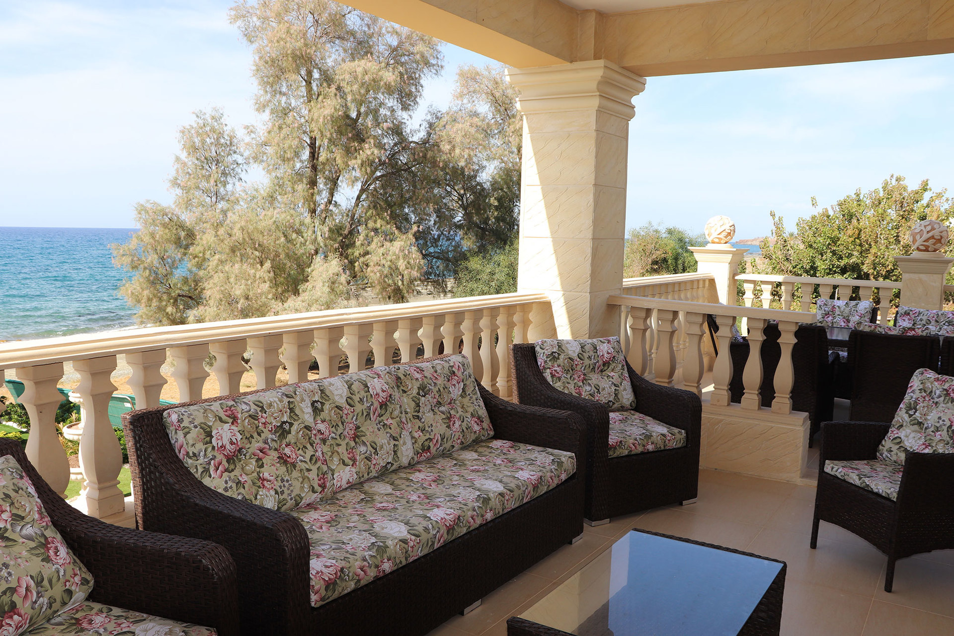 Predstavljajte si, da najamete lastno zasebno ciprsko vilo s 5 zvezdicami na plaži, Paphos Villa 1410
