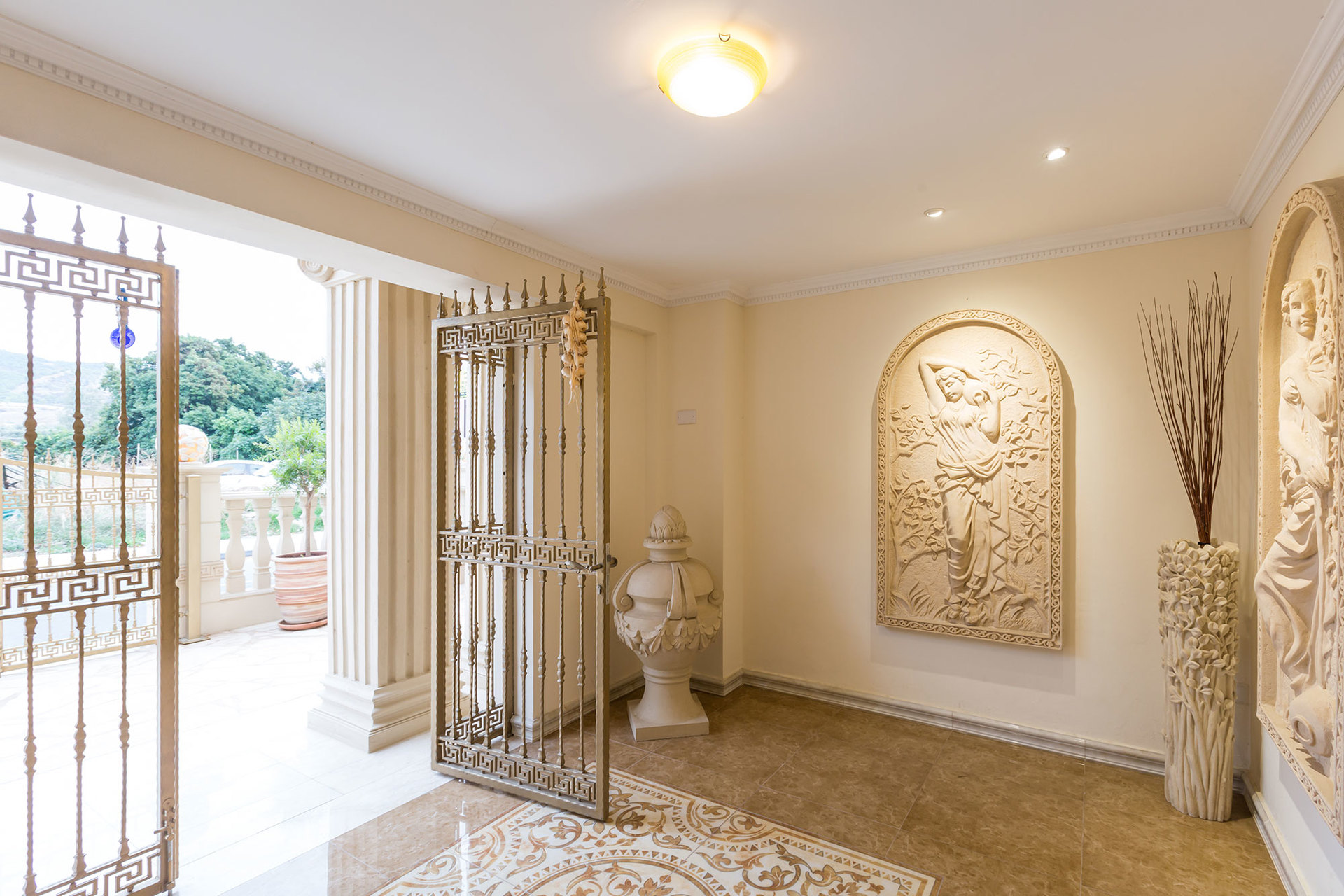 Predstavljajte si, da najamete lastno zasebno ciprsko vilo s 5 zvezdicami na plaži, Paphos Villa 1410