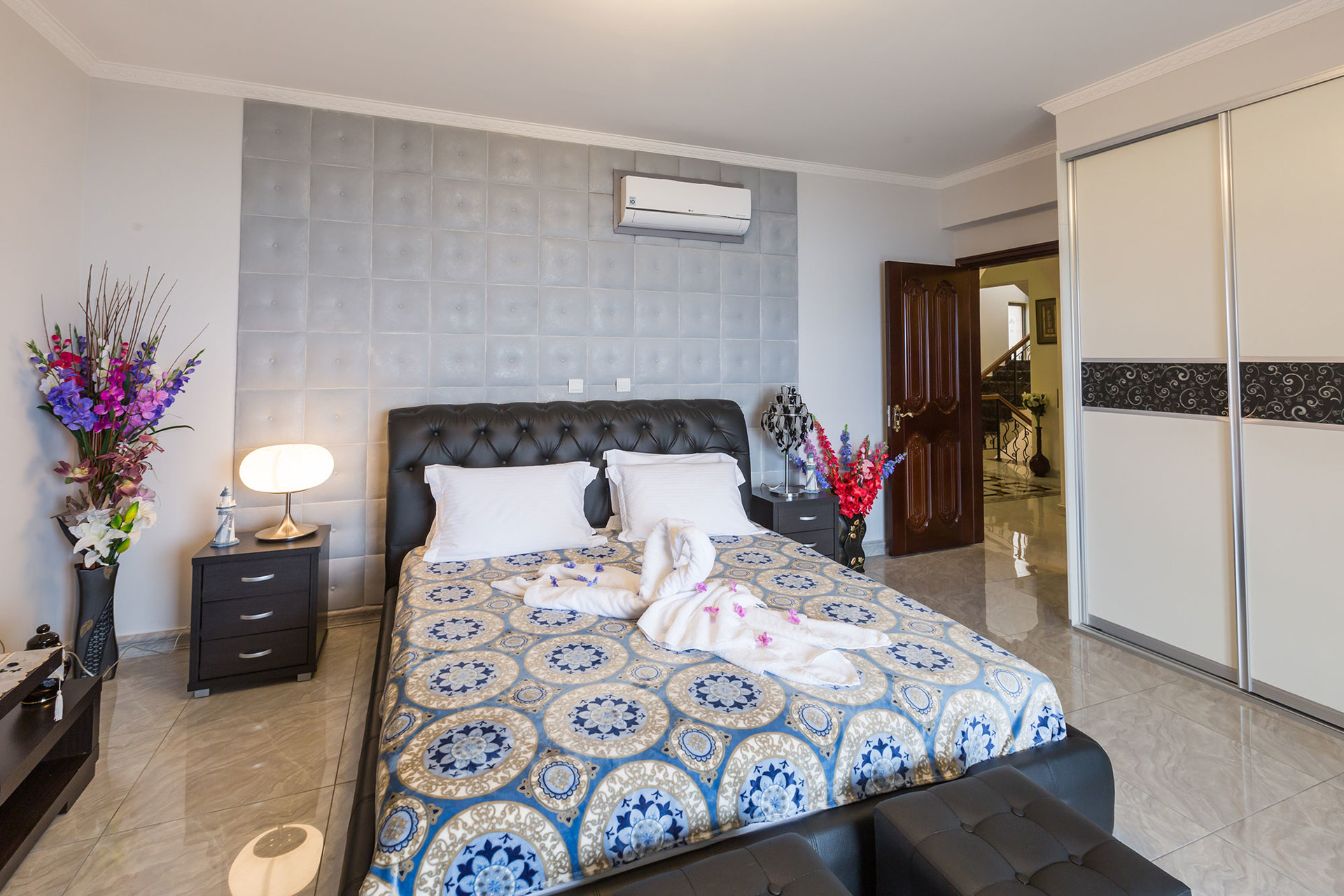 Predstavljajte si, da najamete lastno zasebno ciprsko vilo s 5 zvezdicami na plaži, Paphos Villa 1410
