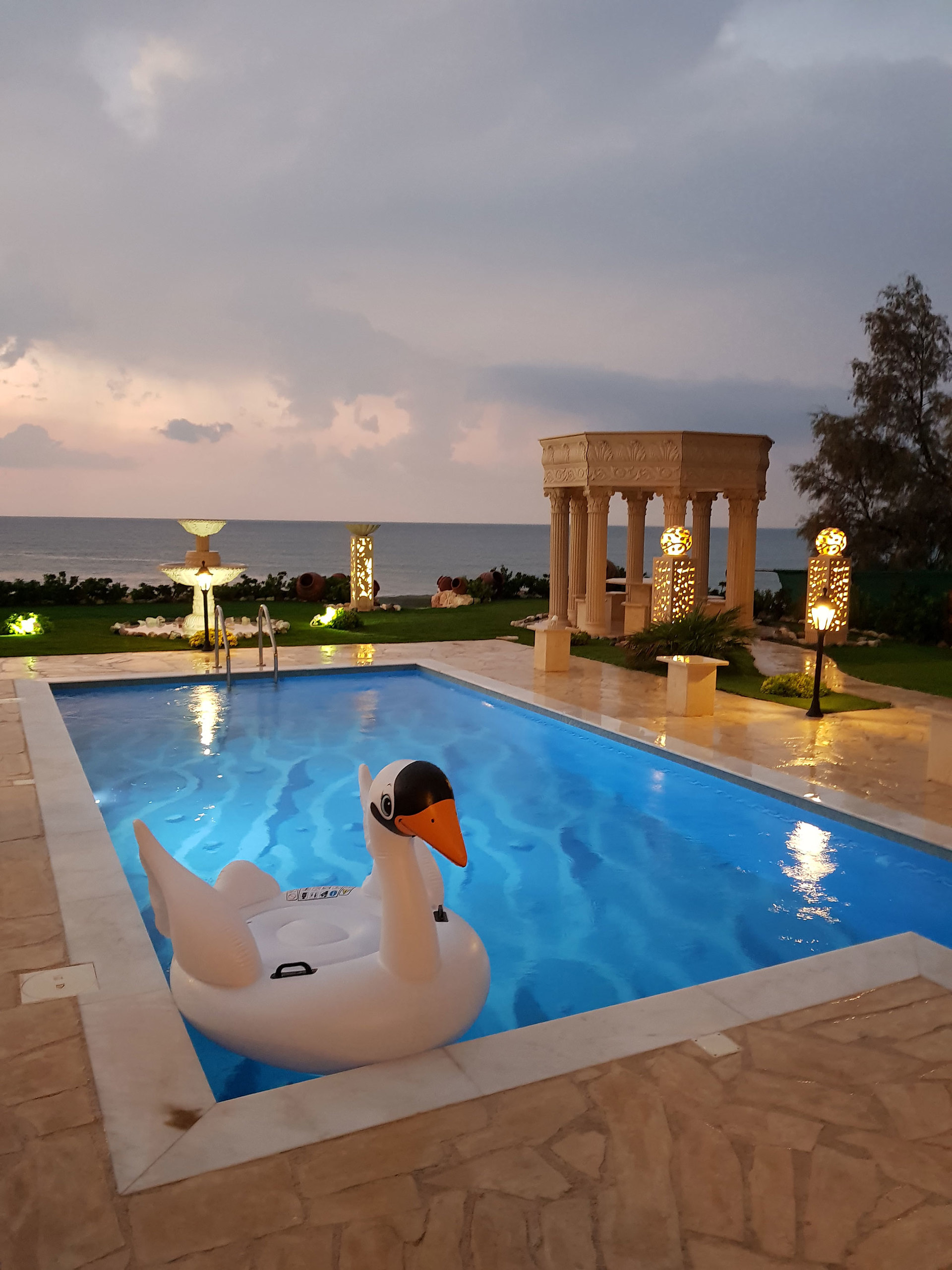 Predstavljajte si, da najamete lastno zasebno ciprsko vilo s 5 zvezdicami na plaži, Paphos Villa 1410
