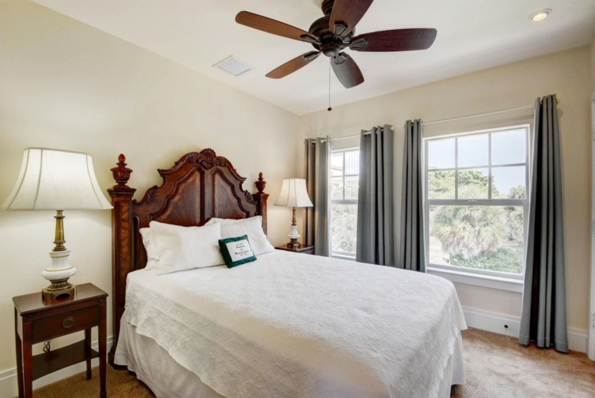 Slika Sprostitev v tej idilični mestni hiši v West Palm Beachu, West Palm Beach Townhome 1848