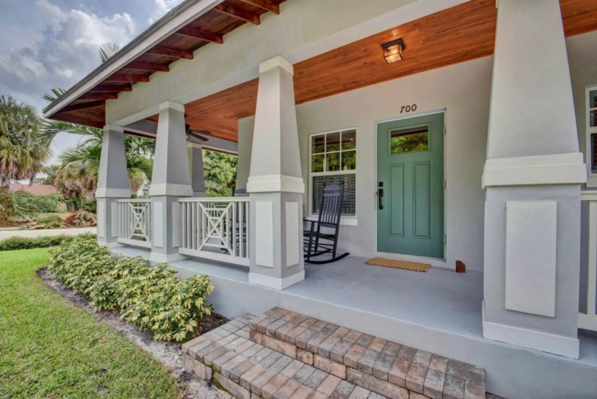 Slika Sprostitev v tej idilični mestni hiši v West Palm Beachu, West Palm Beach Townhome 1848