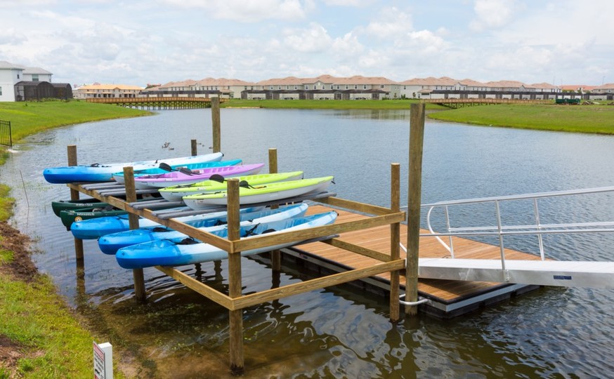Končno lahko vi in vaša družina najamete luksuzno hišo v letovišču Storey Lake z zasebnim bazenom, Townhome Orlando 1002