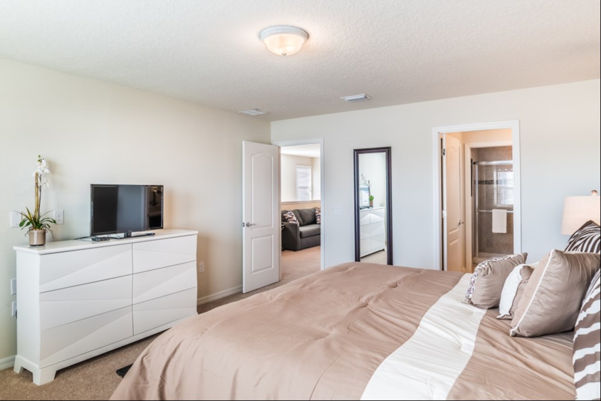 Skrivnost uživanja v vašem domu z zasebnim bazenom v Windsorju v letovišču Westside, Orlando Townhome 1003