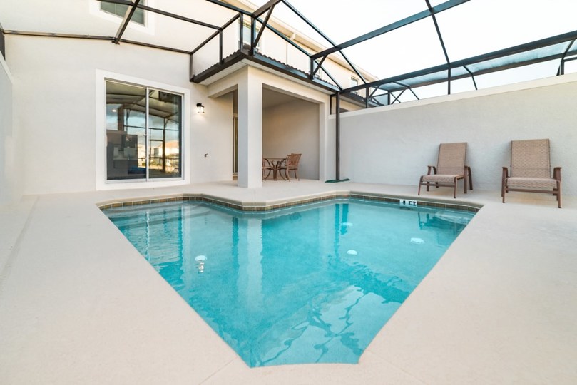 Vam in vaši družini bo všeč ta hiša s 5 zvezdicami in zasebnim bazenom v letovišču Storey Lake, Orlando TownHome 1004